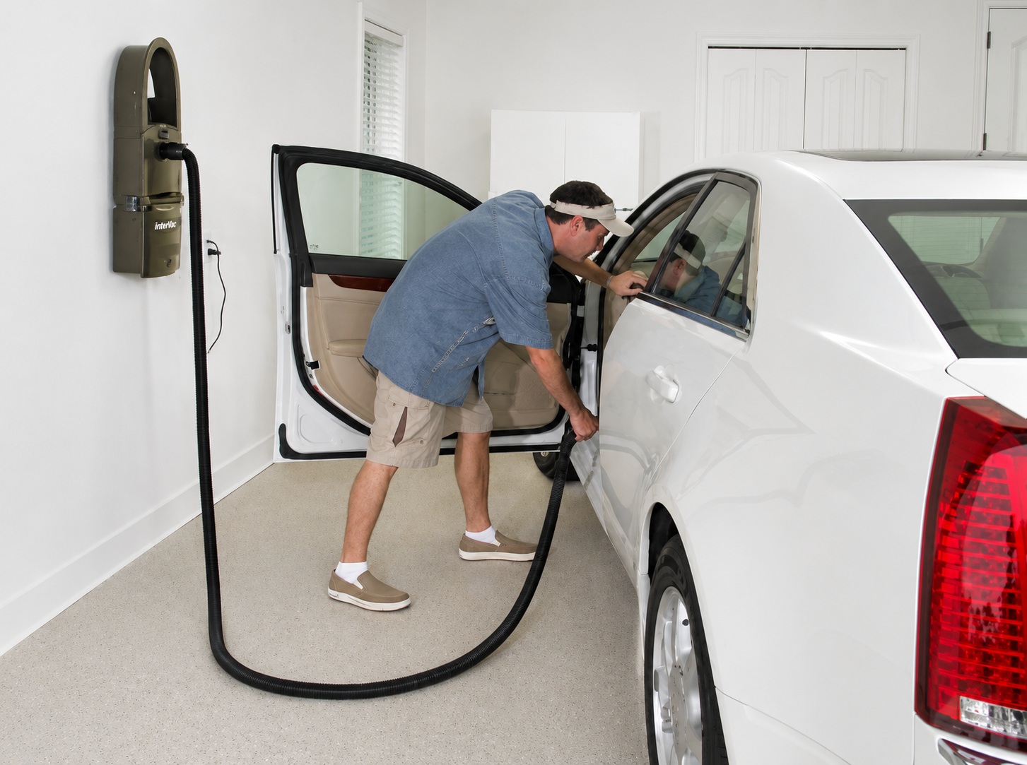 Wall Vacuum